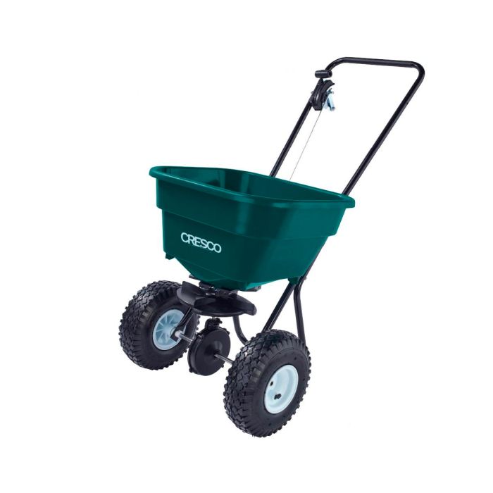 Carrello spargiconcime per prato