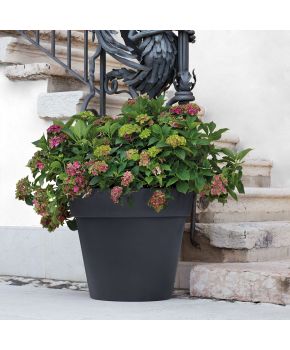 Vaso in resina Zeus Matt