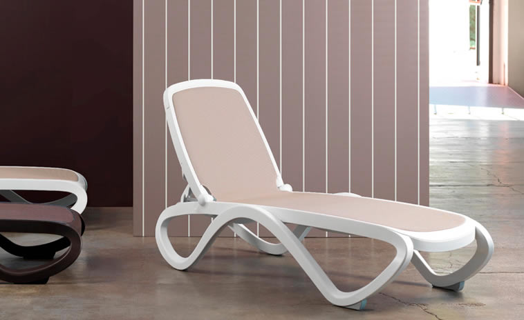 Lettini prendisole in tessuto con parasole